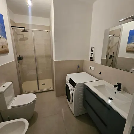 La Casa In Piazza * Bergeggi
